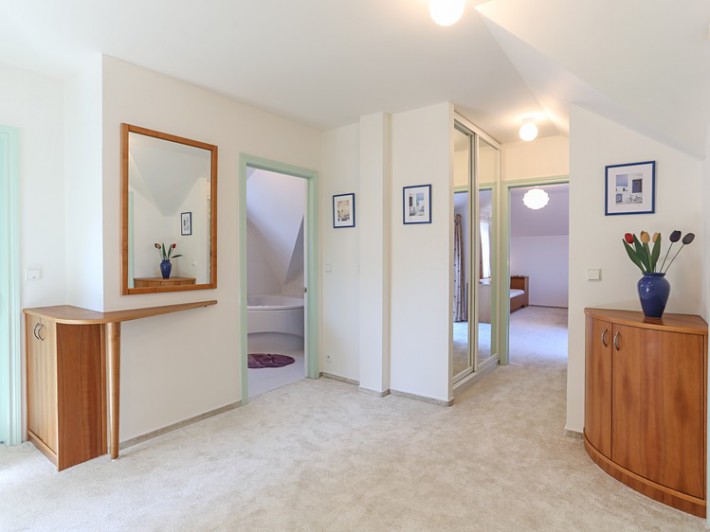 Семейный дом, 260 м2, площадь земельного участка 1144 м2, Прага 8 - Бржезиневес фото 18